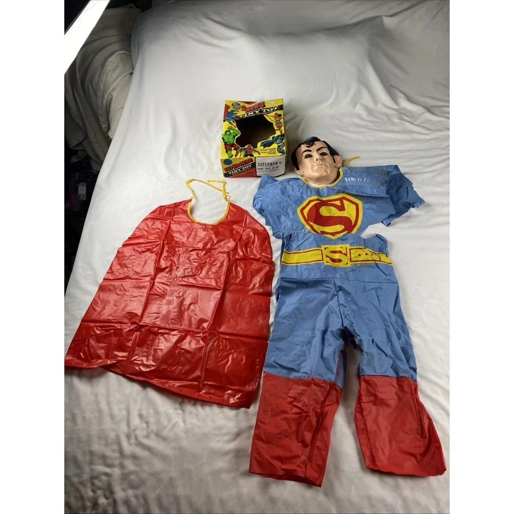 Vintage 1973 Ben Cooper Superman Costume and Mask TINY TOT 3-5 w Box